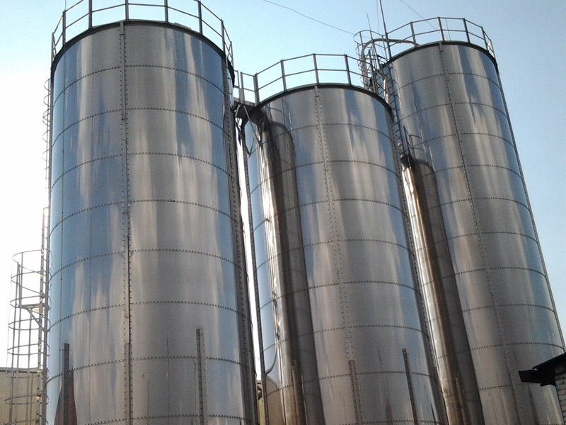 Bolted stainless steel silo 110 tons