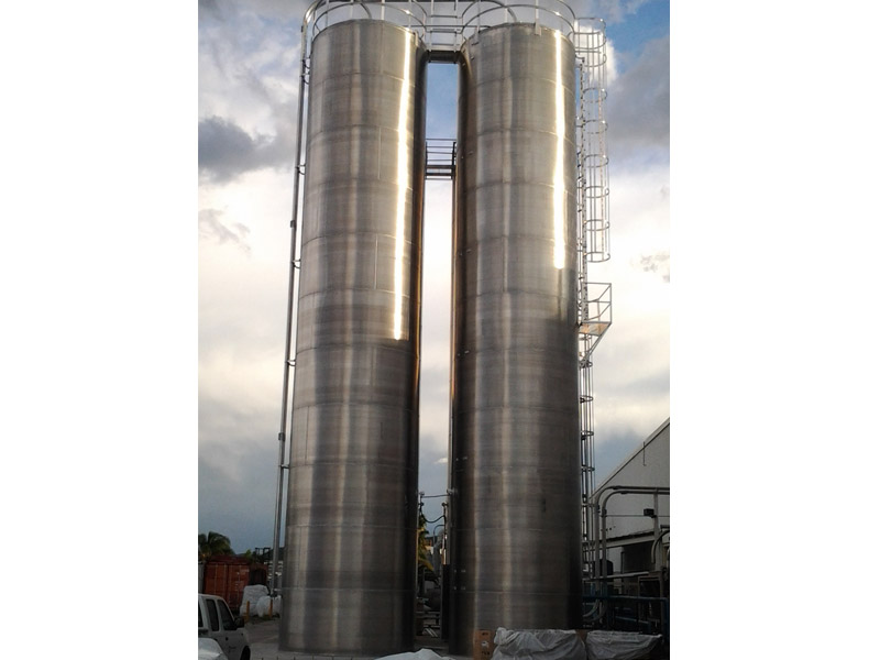 Welded stainless steel silo 90 tons